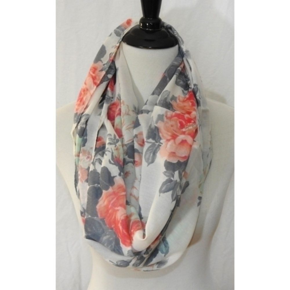 ✨️ Lightweight Floral Infinity Scarf